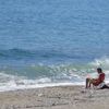 Antalya’da yasağa rağmen denize girdiler Antalya’da yasağa rağmen denize girdiler