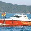 Bebeğini deniz ambulansında doğurdu Bebeğini deniz ambulansında doğurdu