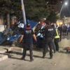 Otomobil önce yayaya sonra elektrik direğine çarptı:1 ölü, 2’si ağır 4 yaralı