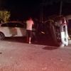Otomobille kamyonet çarpıştı: 2 yaralı Otomobille kamyonet çarpıştı: 2 yaralı
