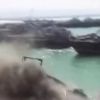 Son dakika: İran’da yük gemisi alev aldı | Video