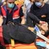 Motosikletliye çarpmamak için direksiyonu kırdı, aracıyla kanala uçtu Motosikletliye çarpmamak için direksiyonu kırdı, aracıyla kanala uçtu
