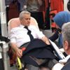 Eski belediye başkanını bacağından vurdu
