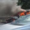 Gözyaşları içinde izlediler! Araçtan iner inmez alev alev yandı