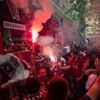 Liverpool-Chelsea maçına saatler kala İstanbul cıvıl ... Liverpool-Chelsea maçına saatler kala İstanbul cıvıl ...