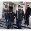 Pompalı Tüfekle Akaryakıt İstasyonu Soyanlar Yakalandı Pompalı Tüfekle Akaryakıt İstasyonu Soyanlar Yakalandı