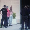 Adliye önünde bıçakla kendini doğramaya kalktı Adliye önünde bıçakla kendini doğramaya kalktı
