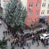 Raci Şaşmaz mağdurları sokaklarda Raci Şaşmaz mağdurları sokaklarda