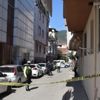 Ailesini bıçakla tehdit edip polise saldıran 24 yaşındaki zanlının suç dosyası kabarık çıktı Ailesini bıçakla tehdit edip polise saldıran 24 yaşındaki zanlının suç dosyası kabarık çıktı
