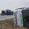 Okul servisi devrildi: 18 yaralı Okul servisi devrildi: 18 yaralı