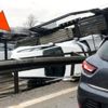 Tır devrildi, sıfır kilometre araçlar hurdaya döndü Tır devrildi, sıfır kilometre araçlar hurdaya döndü