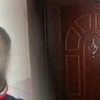 6 aylık kız bebeğini duvara fırlatarak öldürdü 6 aylık kız bebeğini duvara fırlatarak öldürdü