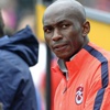 Beş gündür antrenmanlara katılmayan yeni transfer ilk idmanda sakatlanmış Beş gündür antrenmanlara katılmayan yeni transfer ilk idmanda sakatlanmış