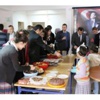 İlkokul Öğrencilerinden Lise Öğrencilerine Yerli Malı Yiyecek İkramı İlkokul Öğrencilerinden Lise Öğrencilerine Yerli Malı Yiyecek İkramı
