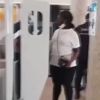 Fransa'da siyahi hamile kadın darbedildi Fransa'da siyahi hamile kadın darbedildi