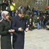Başbakan Davutoğlu ve eşi Kızılay'a karanfil bıraktı, dua etti