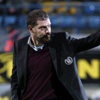 Slaven Bilic imzayı atıyor Slaven Bilic imzayı atıyor