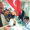 CHP'li Mahmut Tanal Bank Asya'da hesap açtı