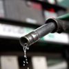 Araç sahiplerine müjde! Benzine bir büyük indirim ... Araç sahiplerine müjde! Benzine bir büyük indirim ...
