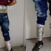 Otobüs yolcusu vücuduna sarılı esrarla yakalandı Otobüs yolcusu vücuduna sarılı esrarla yakalandı