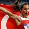 Milli atlete büyük şok!