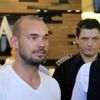 Wesley Sneijder'i sadece Sabri Sarıoğlu uğurladı!