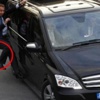 Taziye ziyaretinde bulunan Kılıçdaroğlu'na su şişeli protesto