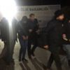 Araçlardan akü çalan baba, oğul ve arkadaşı yakalandı Araçlardan akü çalan baba, oğul ve arkadaşı yakalandı