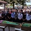 Sel felaketinde ölenlere gözyaşlarıyla veda