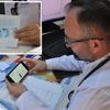 Hastalarının sıkıntılarını şiirle anlatıyor Hastalarının sıkıntılarını şiirle anlatıyor