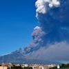 Etna Yanardağı yeniden faaliyete geçti Etna Yanardağı yeniden faaliyete geçti