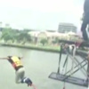 Bungee jumping eğlencesinin sonu kötü bitti Bungee jumping eğlencesinin sonu kötü bitti
