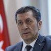 Depremzede çocuklara burs... Depremzede çocuklara burs...