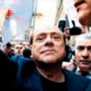 Berlusconi'ye pasaportu geri verildi