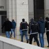 20 astsubay gözaltına alındı