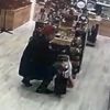 Kahramanmaraş'ta blender hırsızı, kameradan yakalandı