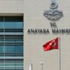 Anayasa Mahkemesi, Cumhurbaşkanına silah yetkisi içeren yasa değişikliğini iptal etmedi