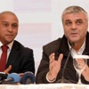 R. Carlos imzayı attı
