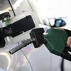 Benzine 15 kuruş zam Benzine 15 kuruş zam