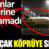 ﻿Yolcu uçağı köprüye sıkıştı