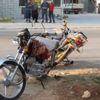 2 Motosiklet kafa kafaya çarpıştı: 3 yaralı 2 Motosiklet kafa kafaya çarpıştı: 3 yaralı