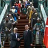 The Guardian'dan tarihi törene büyük terbiyesizlik The Guardian'dan tarihi törene büyük terbiyesizlik