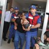 Engelli kıza tecavüz iddiasına 9 gözaltı