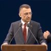 Cumhurbaşkanı Yardımcısı Fuat Oktay konuşma yaparken fenalaştı
