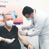 Virüs ABD'yi yere serdi, Türkiye ise örnek bir mücadele sergiledi: İki günde 403 bin kişi aşılandı Virüs ABD'yi yere serdi, Türkiye ise örnek bir mücadele sergiledi: İki günde 403 bin kişi aşılandı