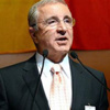 Ünal Aysal'dan 4. yıldız kutlaması Ünal Aysal'dan 4. yıldız kutlaması