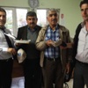 Kaydedilen Yüzüncü Çiftçi'ye Plaket Kaydedilen Yüzüncü Çiftçi'ye Plaket