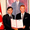 Aldıkları paranın hakkını versinler Aldıkları paranın hakkını versinler
