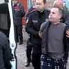 Birlikte yaşadığı kadını rehin aldı, 'Koronavirüslüyüm' diyerek polise tükürdü Birlikte yaşadığı kadını rehin aldı, 'Koronavirüslüyüm' diyerek polise tükürdü