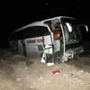 Yozgat ta yolcu otobüsü şarampole düştü: 10 yaralı-(2) Yozgat ta yolcu otobüsü şarampole düştü: 10 yaralı-(2)